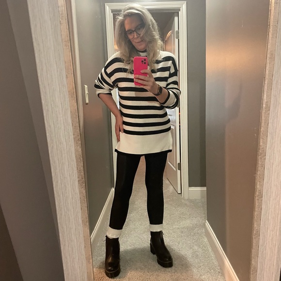 Dr. Martens Rometty II Zip Heeled Chelsea Platform Black Lug Boots - Picture 12 of 12